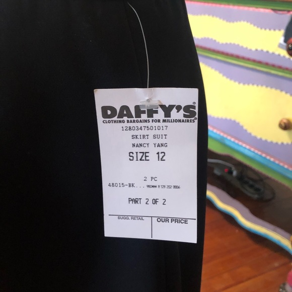 Brand new lined skirt - Picture 3 of 3